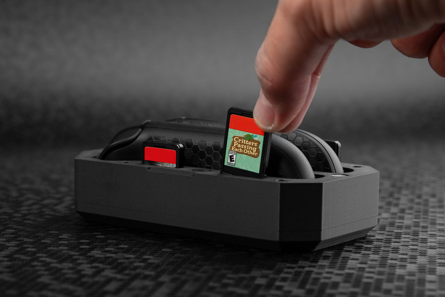 JoyPods - A magnetic travel case for your Joycons & Games